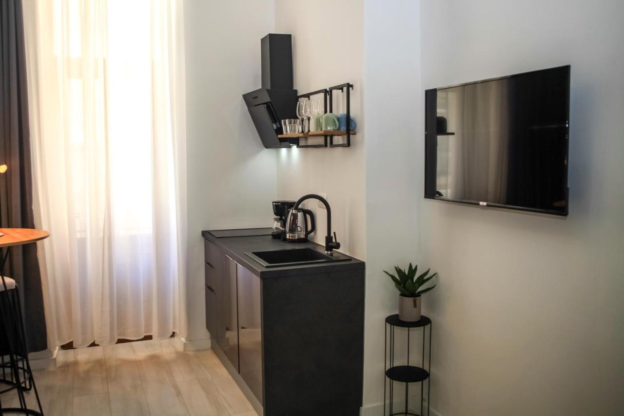 Hedone City Luxury Apartments With Free Parking Pula Exteriér fotografie