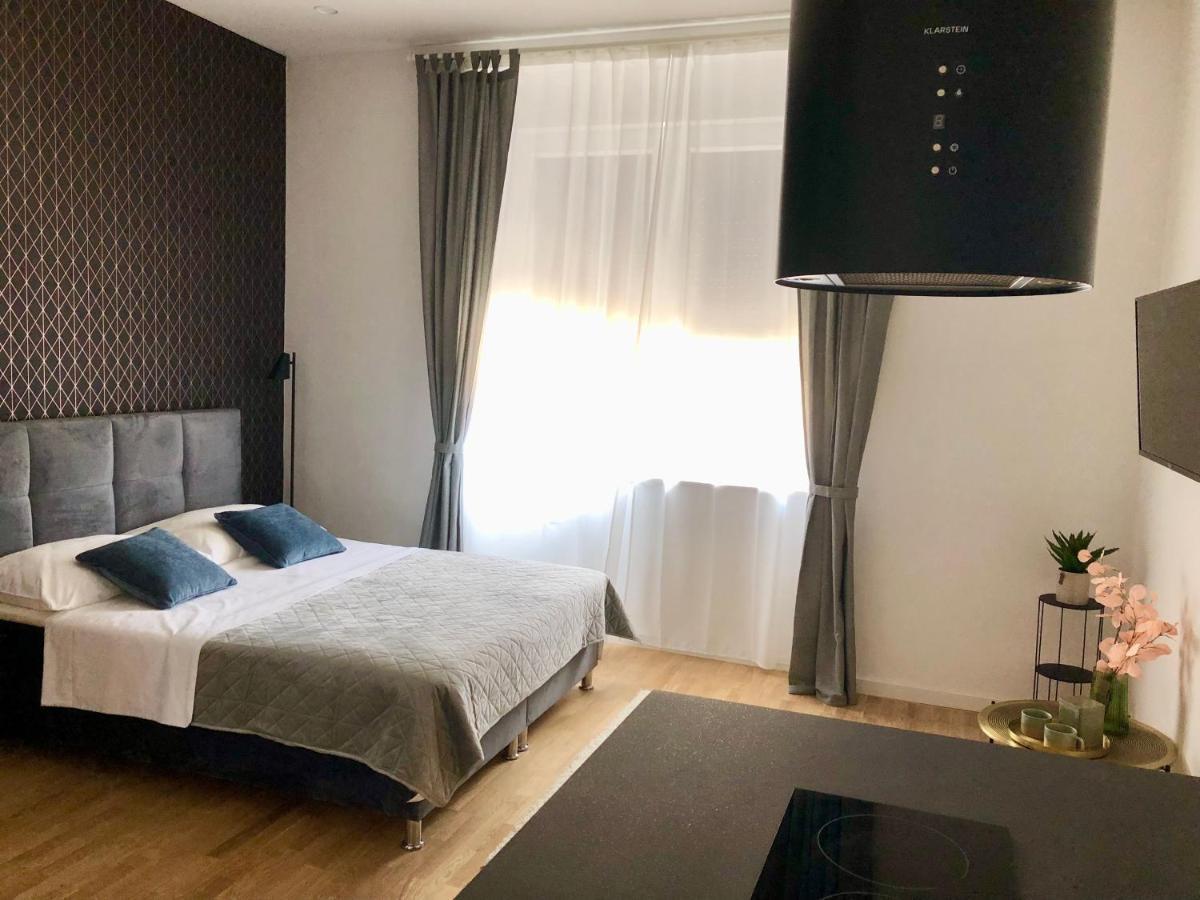 Hedone City Luxury Apartments With Free Parking Pula Exteriér fotografie